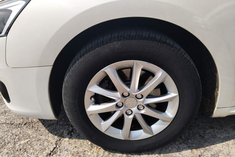 Used Peugeot 508 2015 1.6THP Automatic Zhiiyi Edition Left Front Wheel Hub