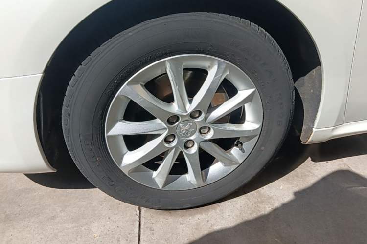 Used Peugeot 508 2015 2.0L Automatic Zhiyi Edition Left Front Wheel Hub