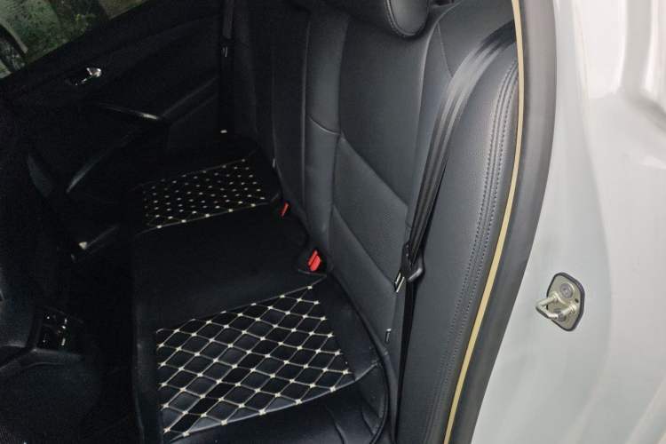 Used Peugeot 508 2015 1.6THP Automatic Prestige Edition Left Rear Seat