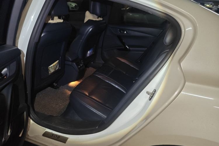 Used Peugeot 508 2015 1.8THP Automatic Prestige Edition Left Rear Seat