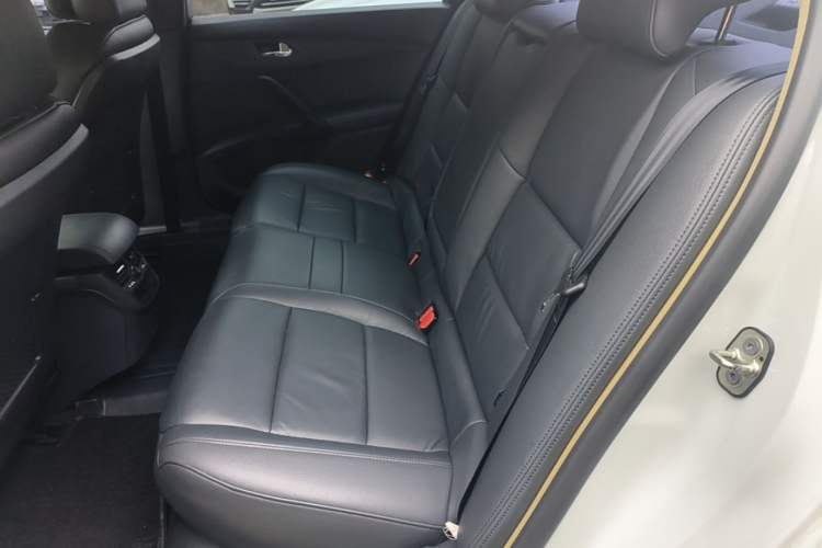 Used Peugeot 508 2015 1.6THP Automatic Prestige Edition Left Rear Seat