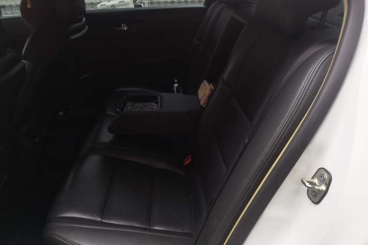 Used Peugeot 508 2015 1.6THP Automatic Zhiiyi Edition Left Rear Seat