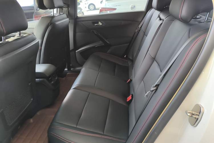 Used Peugeot 508 2015 2.0L Automatic Zhiyi Edition Left Rear Seat