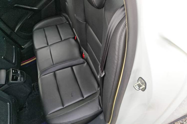 Used Peugeot 508 2015 1.6THP Automatic Zhiiyi Edition Left Rear Seat