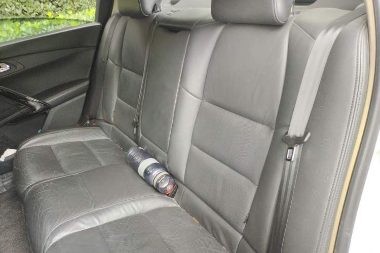 Used Peugeot 508 2015 1.8THP Automatic Prestige Edition Left Rear Seat