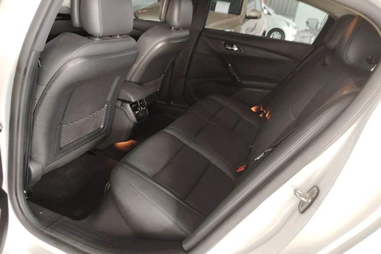 Used Peugeot 508 2015 1.6THP Automatic Prestige Edition Left Rear Seat