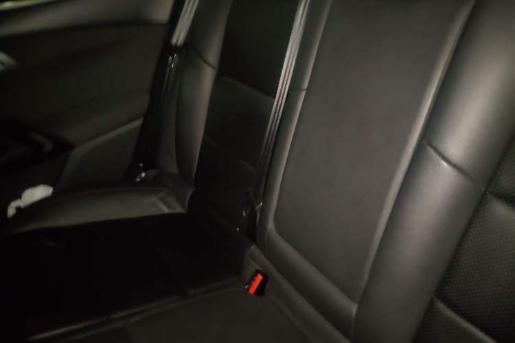 Used Peugeot 508 2015 1.6THP Automatic Zhiiyi Edition Left Rear Seat