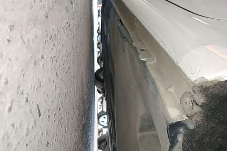 Used Peugeot 508 2015 1.6THP Automatic Prestige Edition Left Side Sill