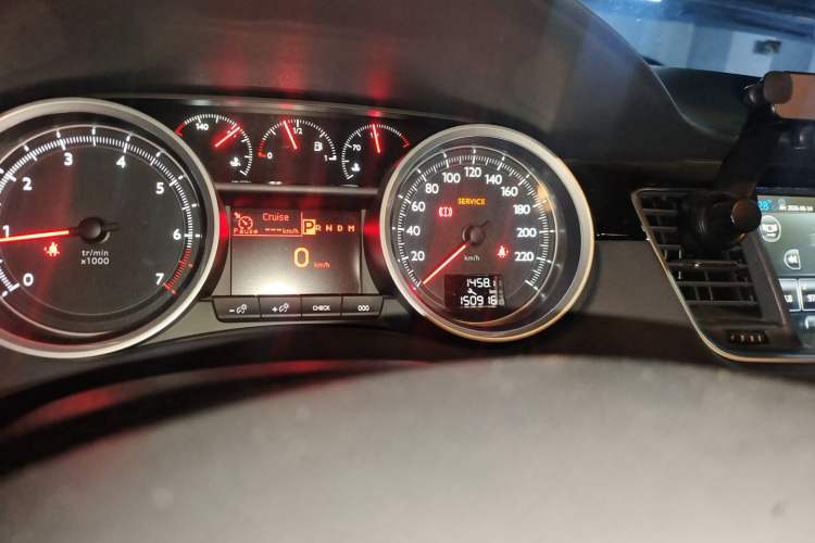 Used Peugeot 508 2015 1.6THP Automatic Prestige Edition Odometer Close Up