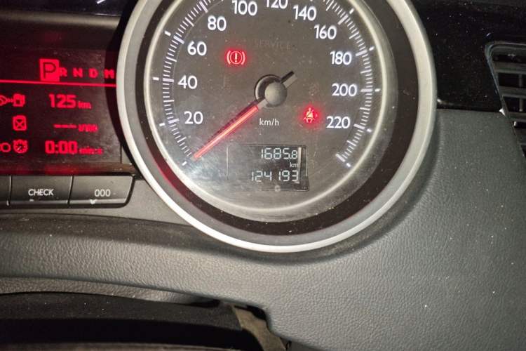 Used Peugeot 508 2015 1.6THP Automatic Prestige Edition Odometer Close Up