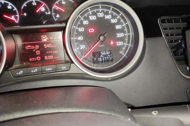 Used Peugeot 508 2015 1.6THP Automatic Prestige Edition Odometer Close Up