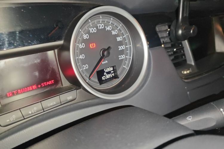 Used Peugeot 508 2015 1.6THP Automatic Prestige Edition Odometer Close Up