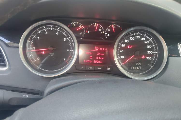 Used Peugeot 508 2015 1.6THP Automatic Prestige Edition Odometer Close Up
