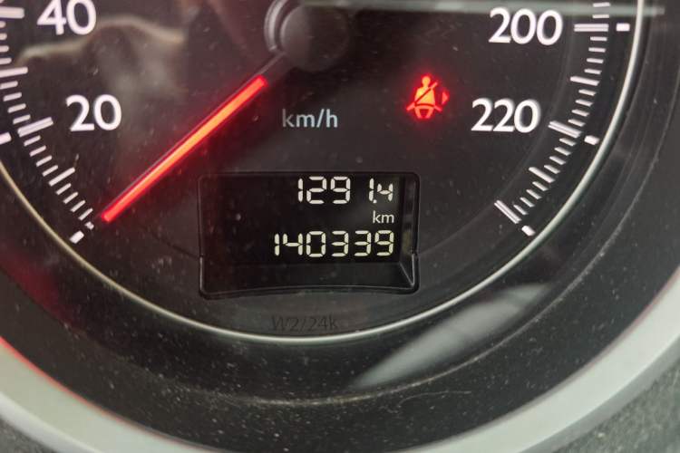Used Peugeot 508 2015 1.6THP Automatic Prestige Edition Odometer Close Up