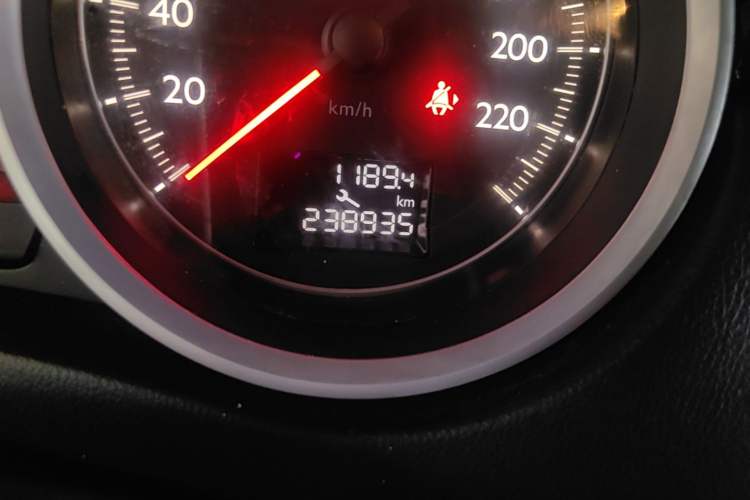Used Peugeot 508 2015 1.6THP Automatic Zhiiyi Edition Odometer Close Up