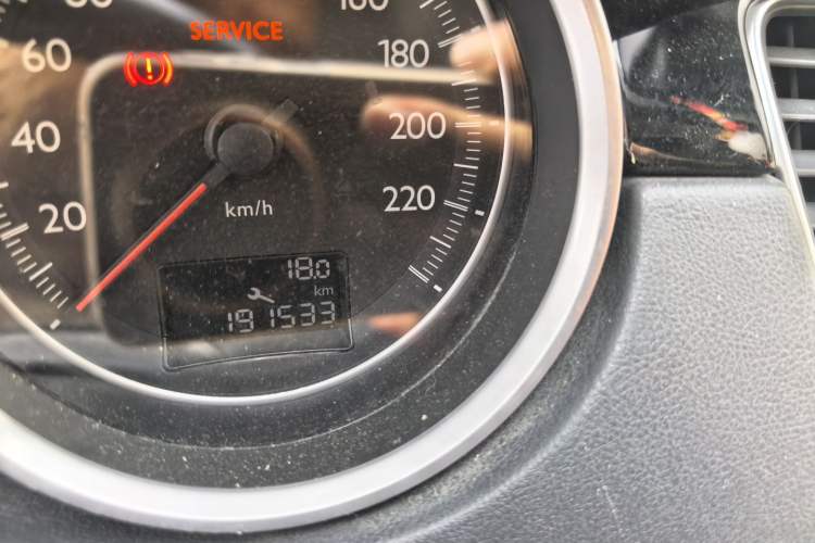 Used Peugeot 508 2015 1.6THP Automatic Prestige Edition Odometer Close Up