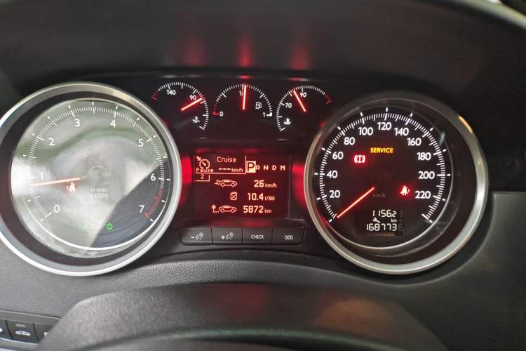 Used Peugeot 508 2015 1.8THP Automatic Prestige Edition Odometer Close Up