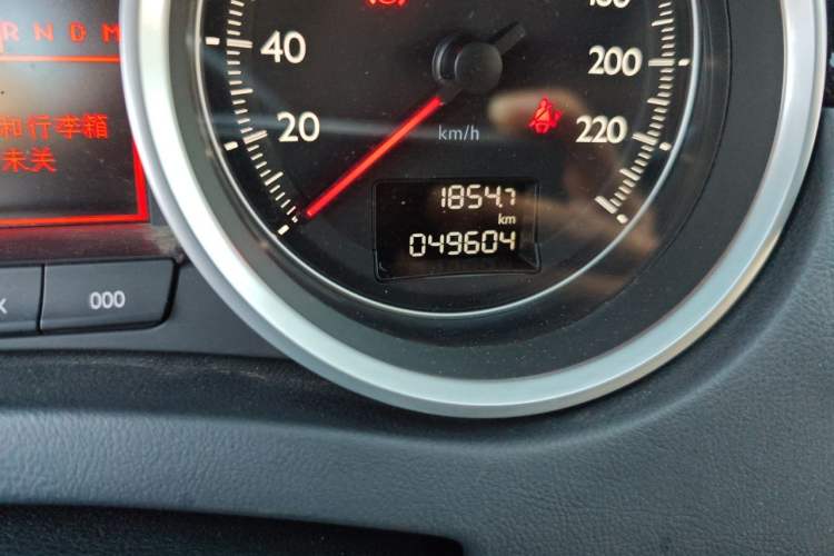 Used Peugeot 508 2015 1.6THP Automatic Prestige Edition Odometer Close Up
