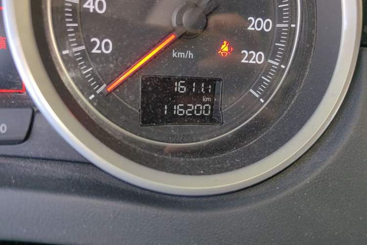 Used Peugeot 508 2015 1.6THP Automatic Prestige Edition Odometer Close Up