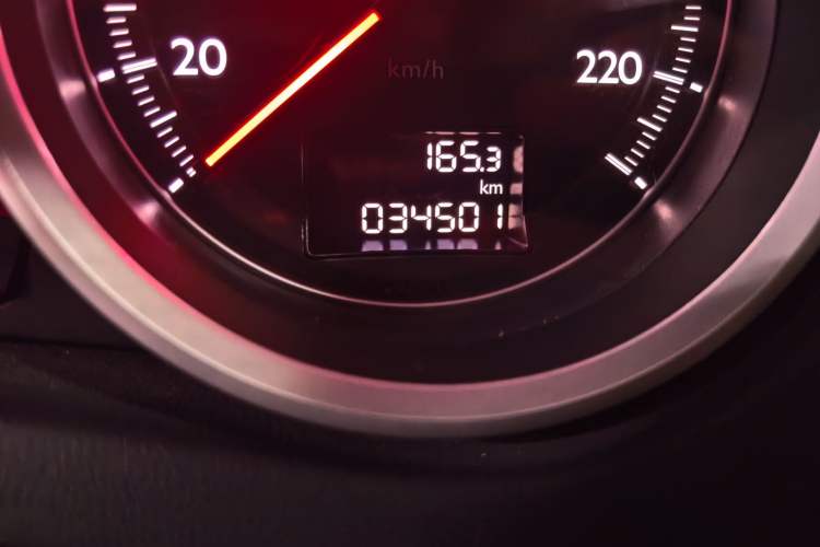 Used Peugeot 508 2015 1.6THP Automatic Prestige Edition Odometer Close Up