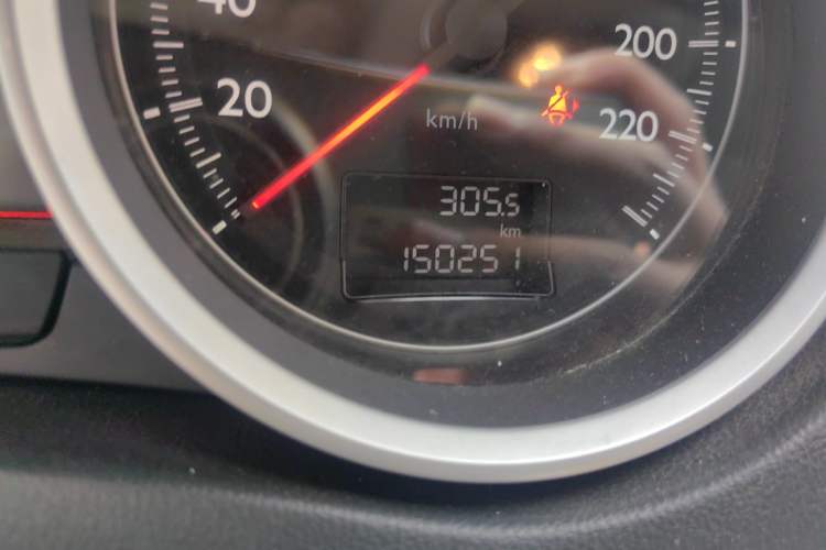 Used Peugeot 508 2015 1.6THP Automatic Prestige Edition Odometer Close Up