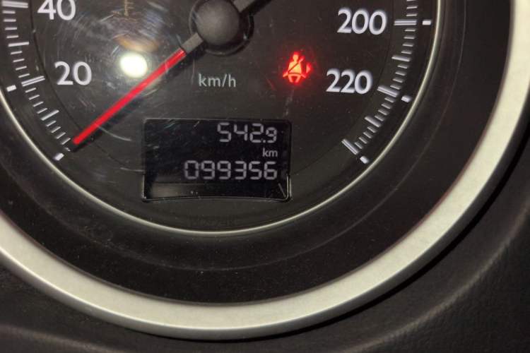 Used Peugeot 508 2015 1.6THP Automatic Prestige Edition Odometer Close Up