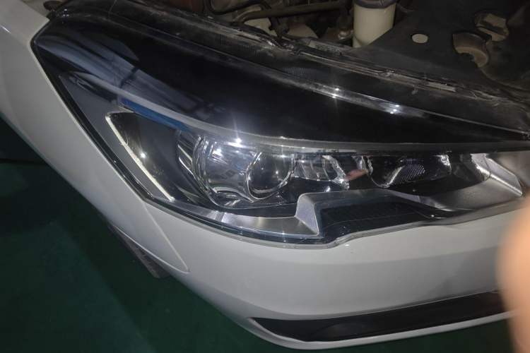 Used Peugeot 508 2015 1.6THP Automatic Prestige Edition Right Front Headlight
