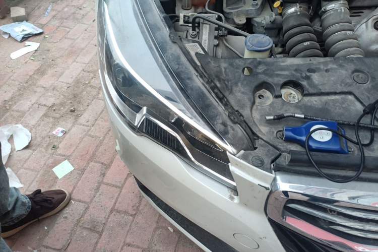 Used Peugeot 508 2015 1.6THP Automatic Prestige Edition Right Front Headlight