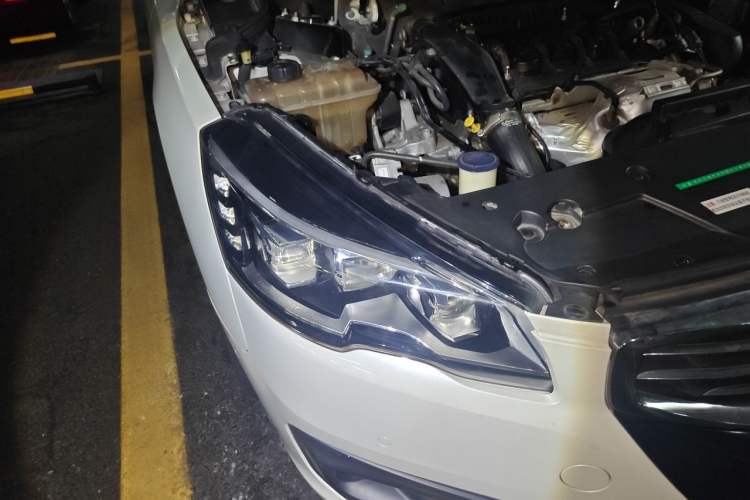 Used Peugeot 508 2015 1.8THP Automatic Prestige Edition Right Front Headlight
