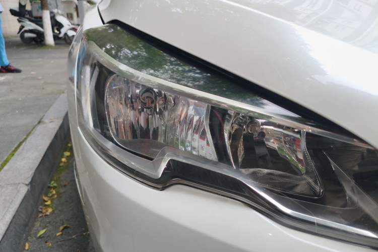 Used Peugeot 508 2015 2.0L Automatic ZhiZhen Edition Right Front Headlight