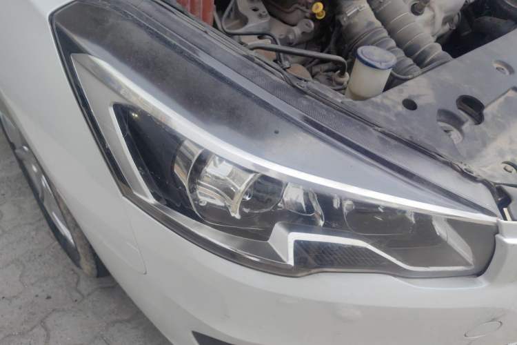 Used Peugeot 508 2015 1.6THP Automatic Prestige Edition Right Front Headlight