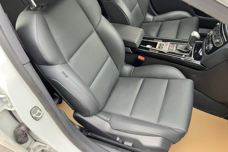 Used Peugeot 508 2015 1.6THP Automatic Prestige Edition Right Front Seat