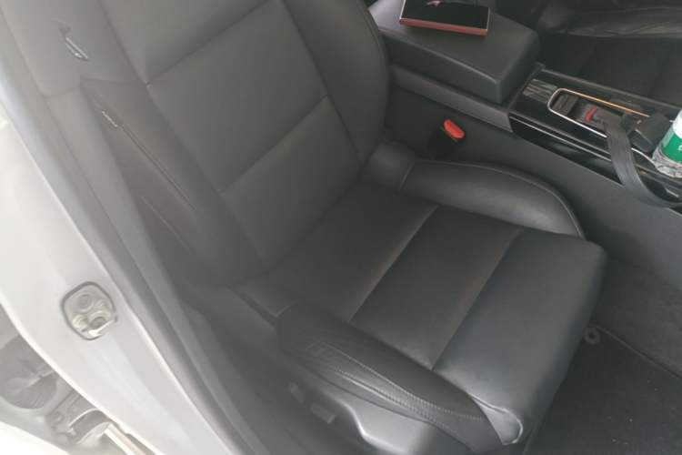 Used Peugeot 508 2015 1.6THP Automatic Prestige Edition Right Front Seat