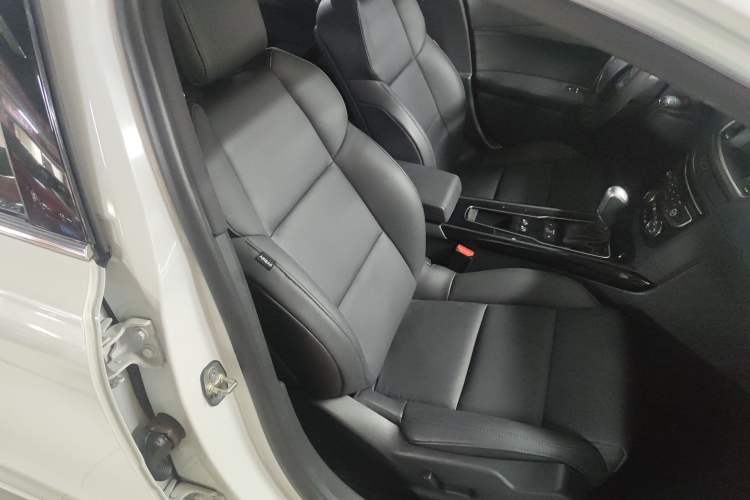Used Peugeot 508 2015 1.6THP Automatic Prestige Edition Right Front Seat