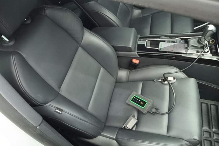 Used Peugeot 508 2015 1.6THP Automatic Prestige Edition Right Front Seat
