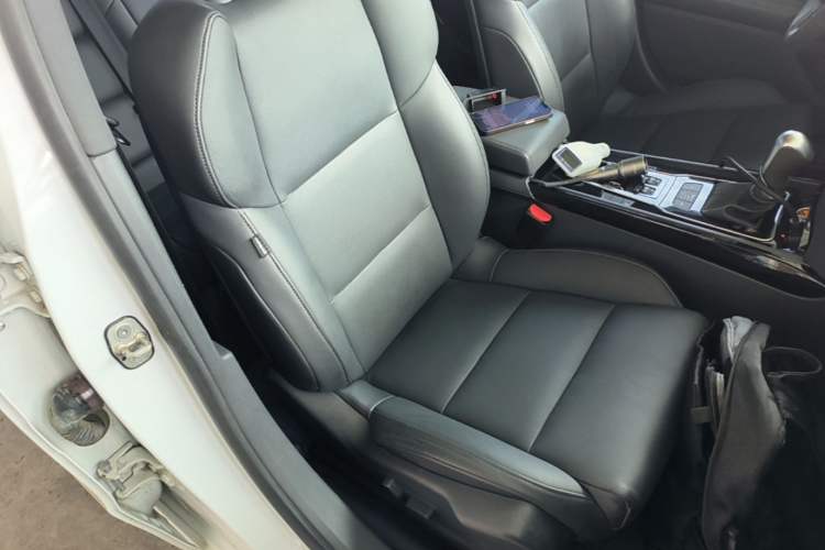Used Peugeot 508 2015 1.6THP Automatic Prestige Edition Right Front Seat