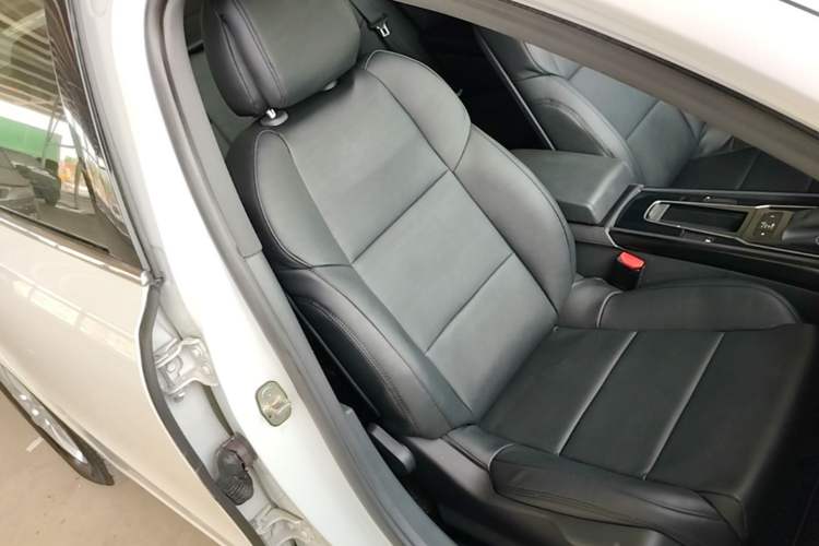 Used Peugeot 508 2015 1.6THP Automatic Zhiiyi Edition Right Front Seat