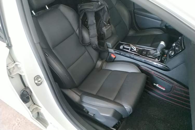 Used Peugeot 508 2015 1.6THP Automatic Prestige Edition Right Front Seat
