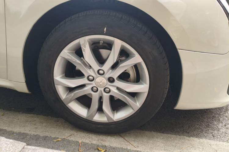 Used Peugeot 508 2015 2.0L Automatic ZhiZhen Edition Right Front Wheel Hub