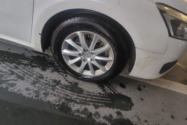 Used Peugeot 508 2015 1.6THP Automatic Zhiiyi Edition Right Front Wheel Hub