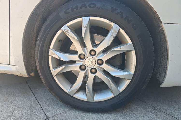 Used Peugeot 508 2015 1.6THP Automatic Prestige Edition Right Front Wheel Hub