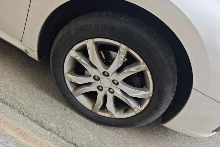 Used Peugeot 508 2015 1.6THP Automatic Prestige Edition Right Front Wheel Hub