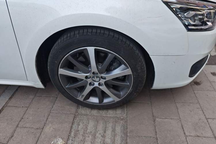 Used Peugeot 508 2015 1.8THP Automatic Prestige Edition Right Front Wheel Hub