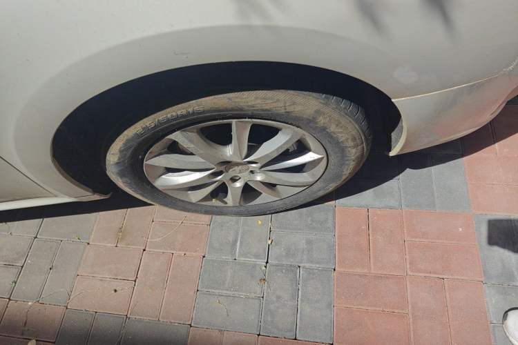 Used Peugeot 508 2015 2.0L Automatic Zhiyi Edition Right Front Wheel Hub