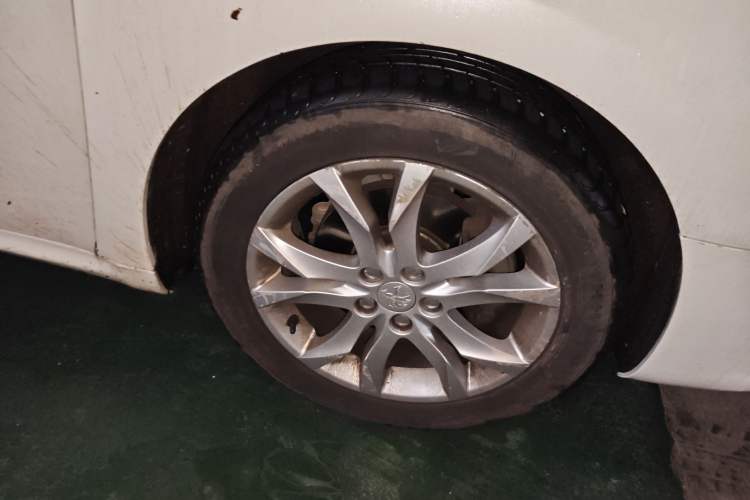 Used Peugeot 508 2015 1.6THP Automatic Prestige Edition Right Front Wheel Hub