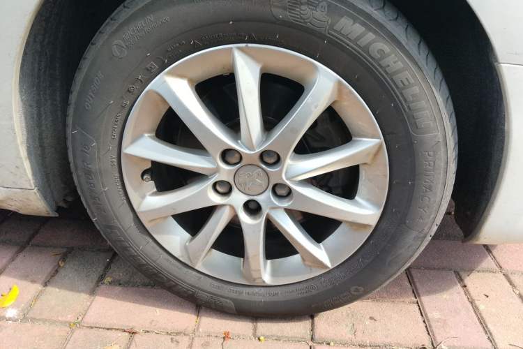 Used Peugeot 508 2015 2.0L Automatic Zhiyi Edition Right Front Wheel Hub