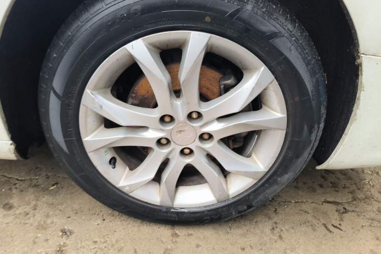 Used Peugeot 508 2015 1.6THP Automatic Prestige Edition Right Front Wheel Hub