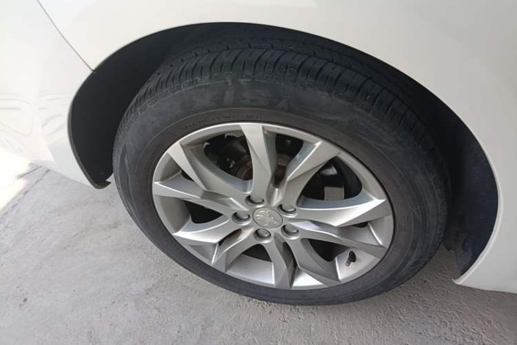 Used Peugeot 508 2015 1.6THP Automatic Prestige Edition Right Rear Wheel Hub