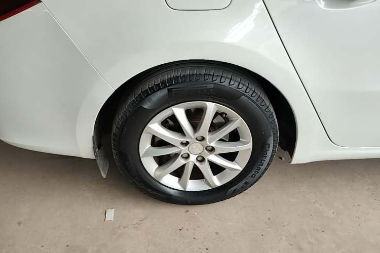 Used Peugeot 508 2015 1.6THP Automatic Zhiiyi Edition Right Rear Wheel Hub