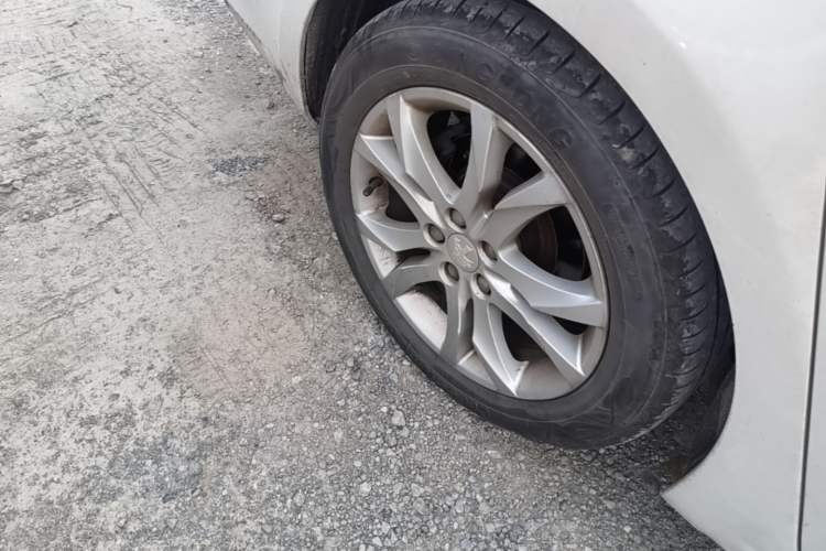 Used Peugeot 508 2015 1.6THP Automatic Prestige Edition Right Rear Wheel Hub